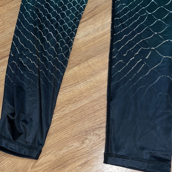 🦵🏻🦁• 💥 Kapow x MEGGINGS x Alpha Vibes 💥• 🦁🦵🏻 - Picture 7 of 11